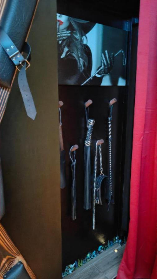 La Loveroom Bdsm De Nice " La Chambre Luxe Des Desirs " Exterior photo