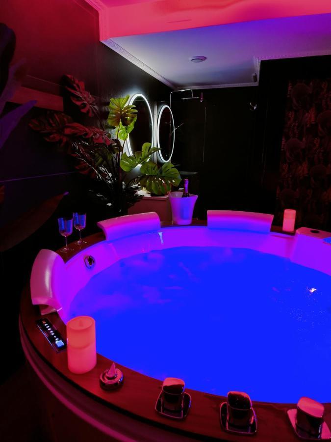 La Loveroom Bdsm De Nice " La Chambre Luxe Des Desirs " Exterior photo